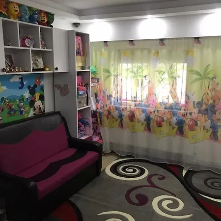 Evelyn Apartment